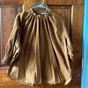 Uniqlo high neck 3/4 sleeve blouse size Medium